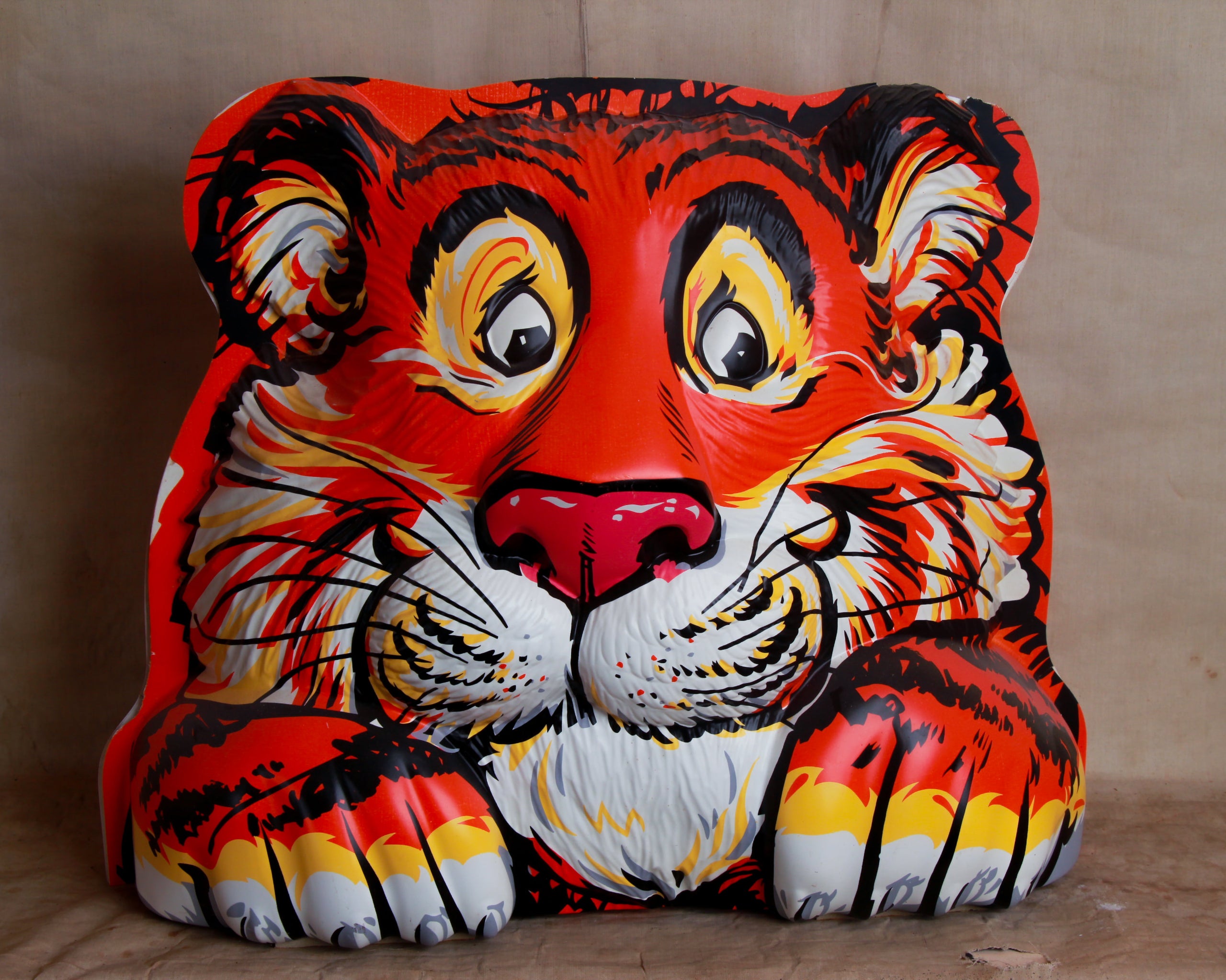 Esso tiger gaspump topper (American) Heimwee Antiques